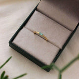 Anel Baguete Memórias Lili Personalizado Ouro 18K