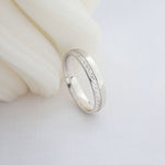 Aliança Namoro Prata 950 1 Linha Cravejada Abaulada 4mm - Montezza Joias