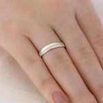 Aliança Namoro Prata 950 1 Linha Cravejada Abaulada 4mm - Montezza Joias