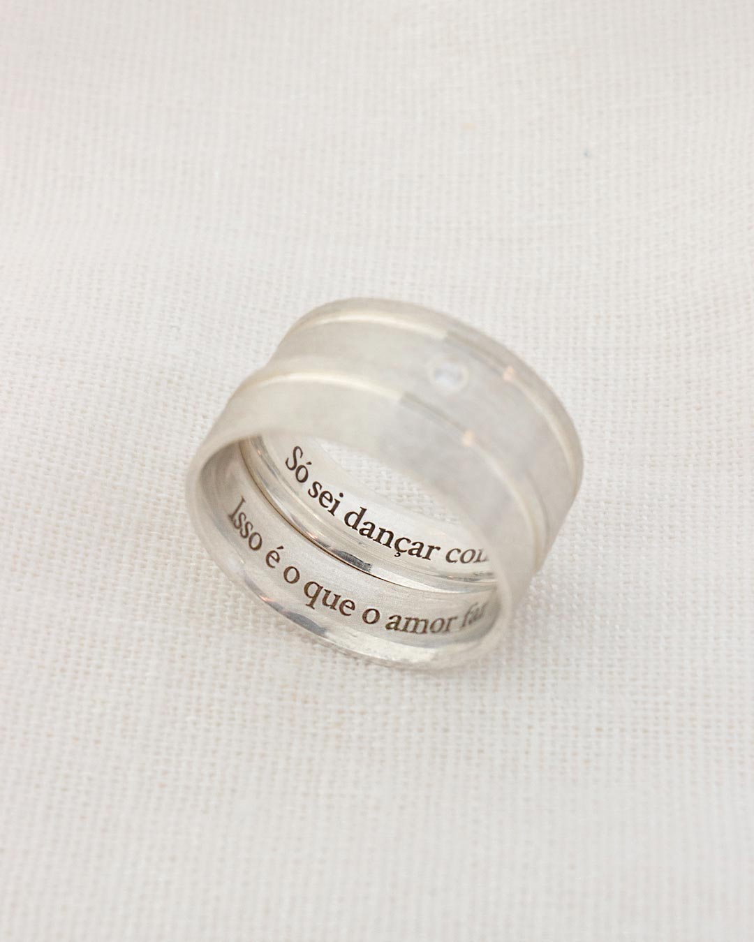 Aliança Namoro Prata 950 1 Zircônia Fosca Friso Lateral 6mm - Montezza Joias