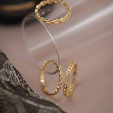 Anel Delicado Constelação Ouro 18K