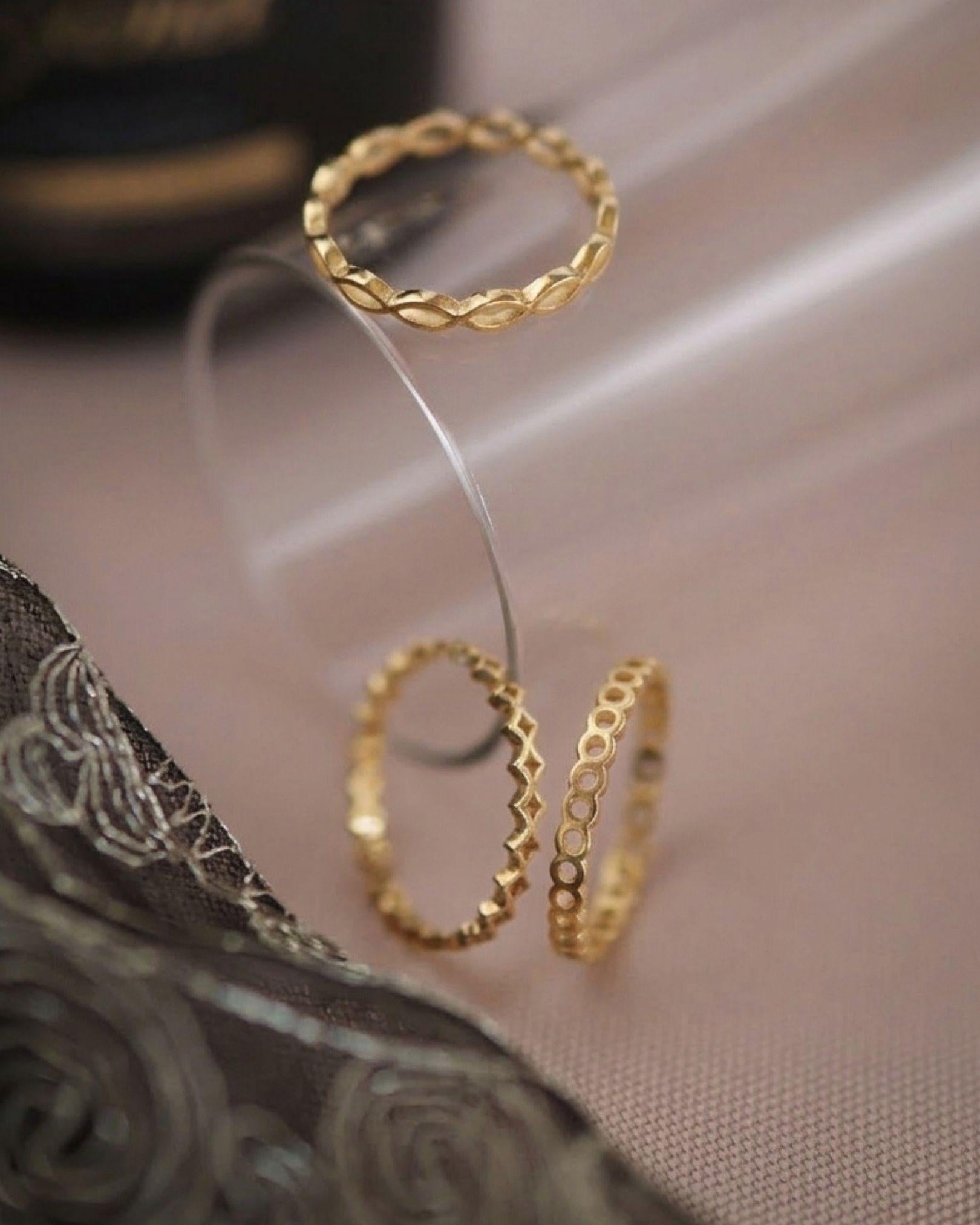 Anel Delicado Constelação Ouro 18K