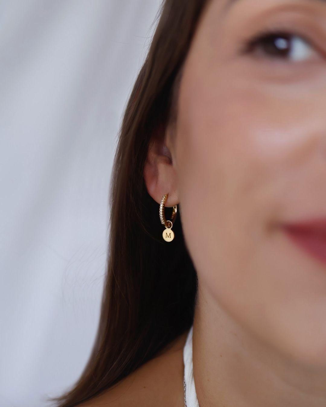 Brinco Argola Cravejada Redonda Ouro 18K
