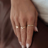 Anel Delicado Elo Infinito Ouro 18K