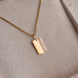 Pingente Placa com Friso Personalizado Ouro 18K