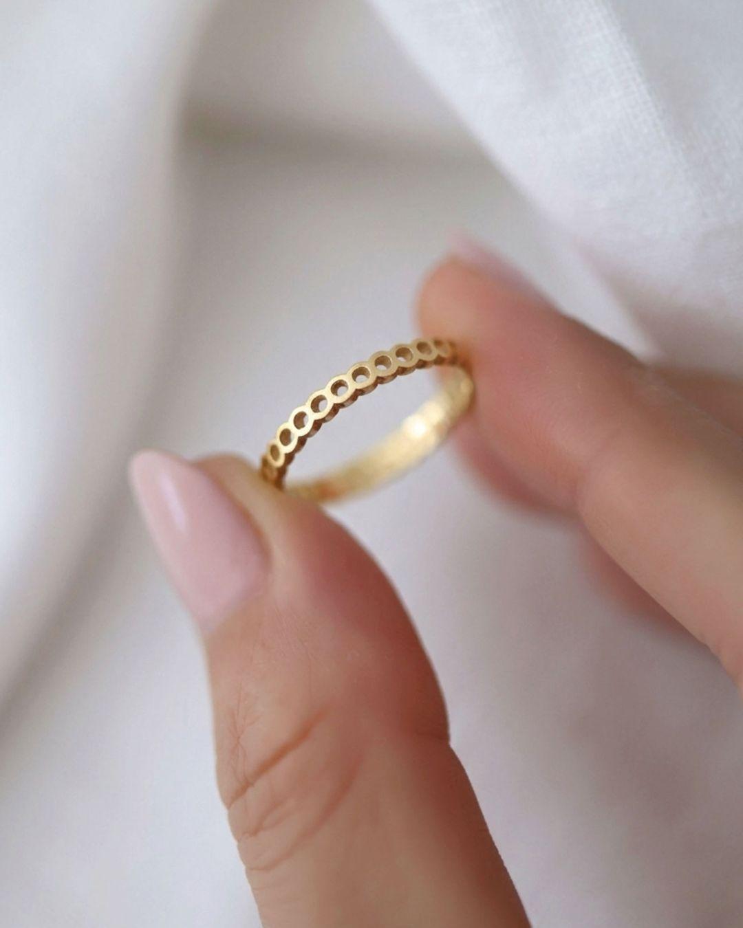 Anel Delicado Poá Ouro 18K