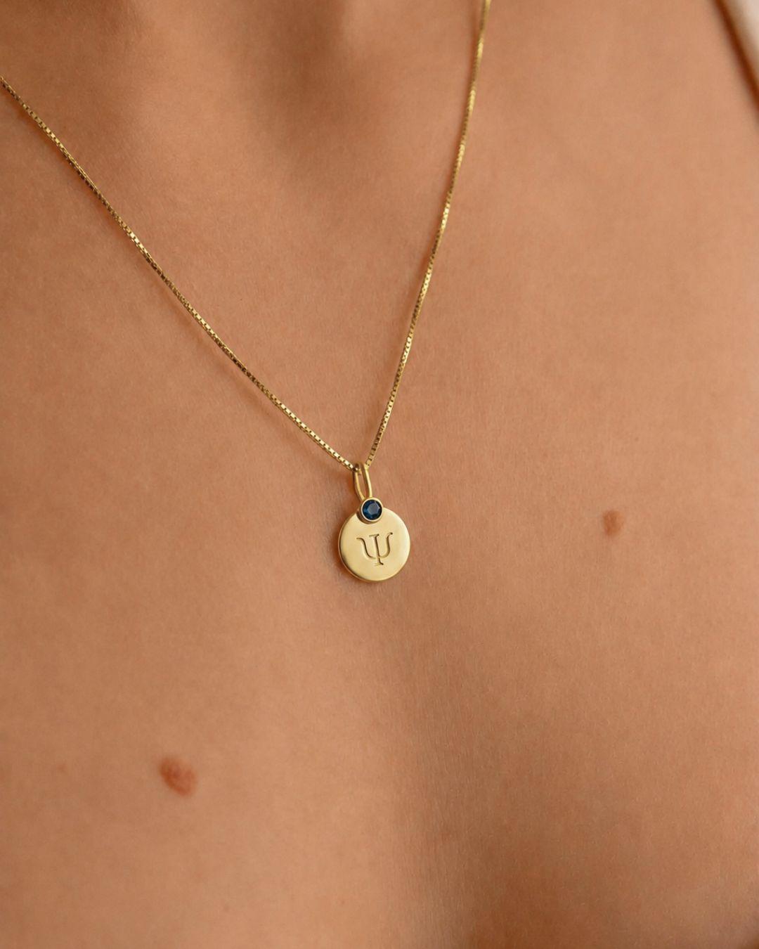 Pingente de Formatura Personalizado Ouro 18K com Pedra do Curso
