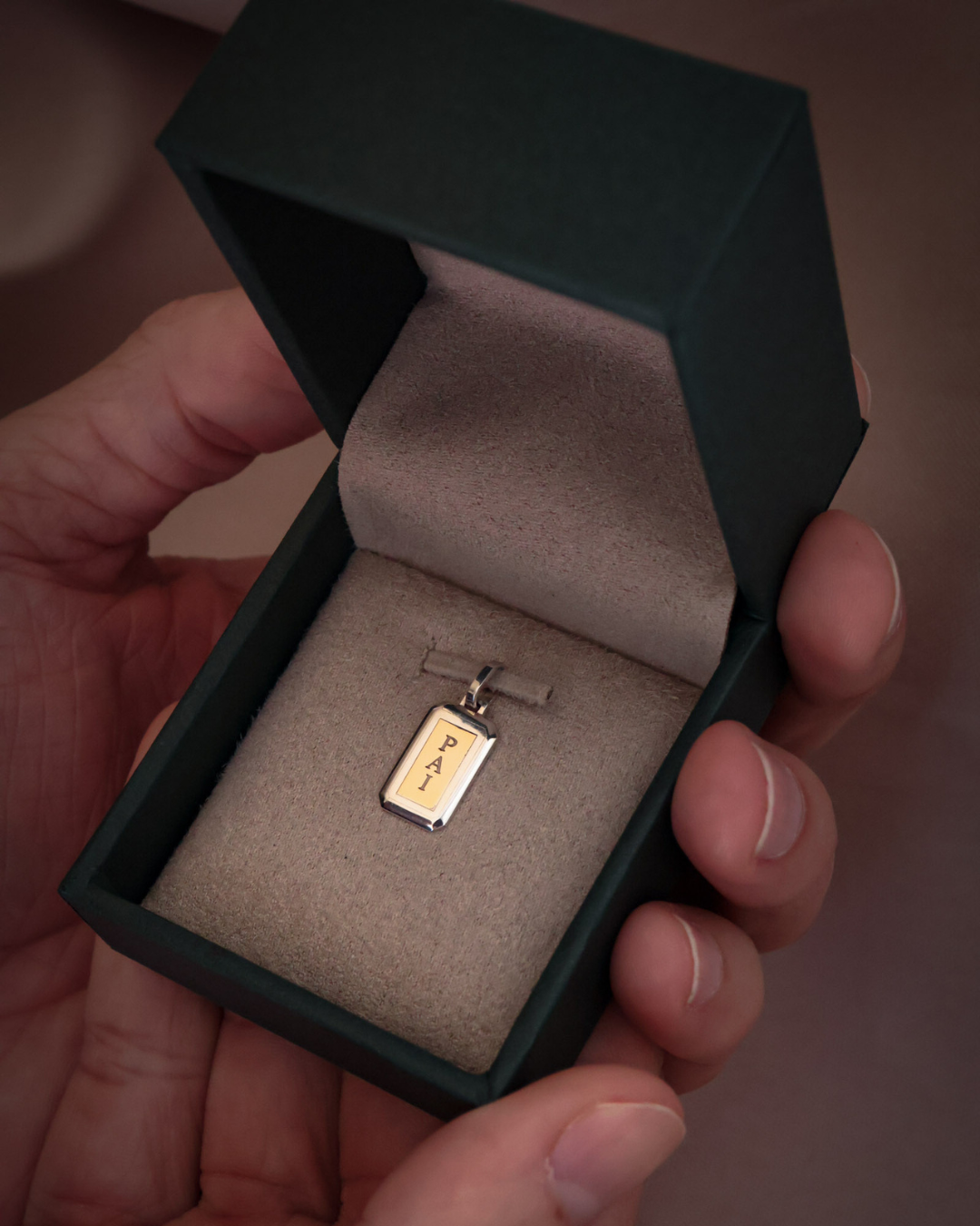 Pingente Facetado Personalizado Ouro 18K e Prata 950