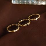 Anel Delicado Constelação Ouro 18K