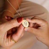 Pingente Relicário Oval Personalizado Ouro 18K