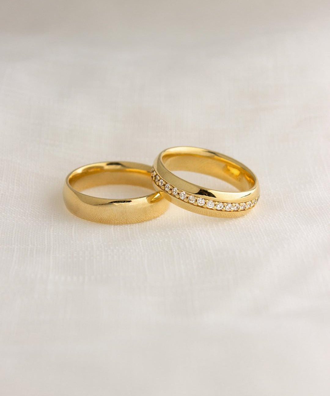 Aliança Personalizada Ouro 18K Anatômica | 5mm Abaulada - Montezza Joias