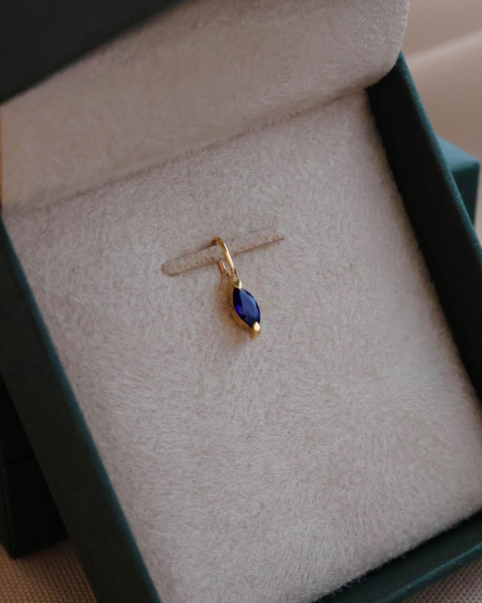 Pingente Navete Daigo Ouro 18K