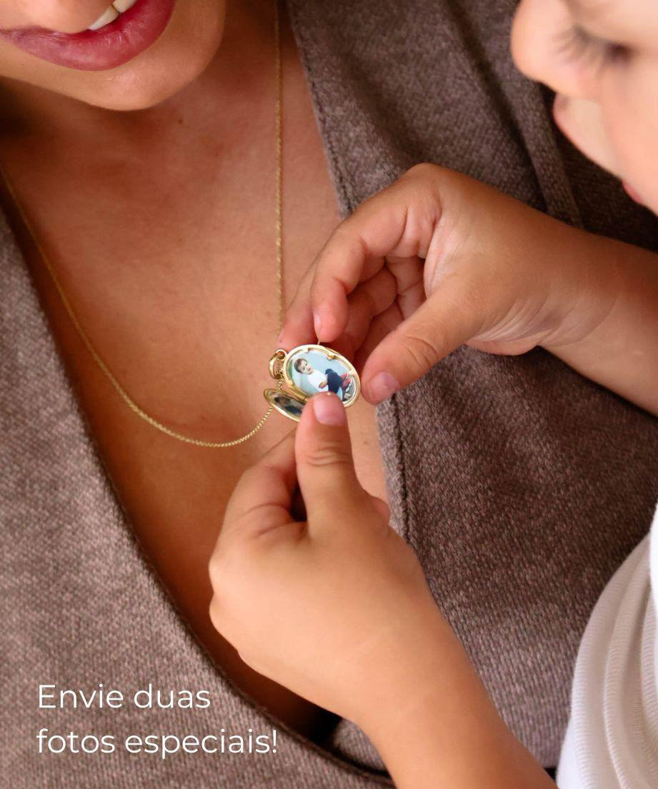 Pingente Relicário Oval Personalizado Ouro 18K