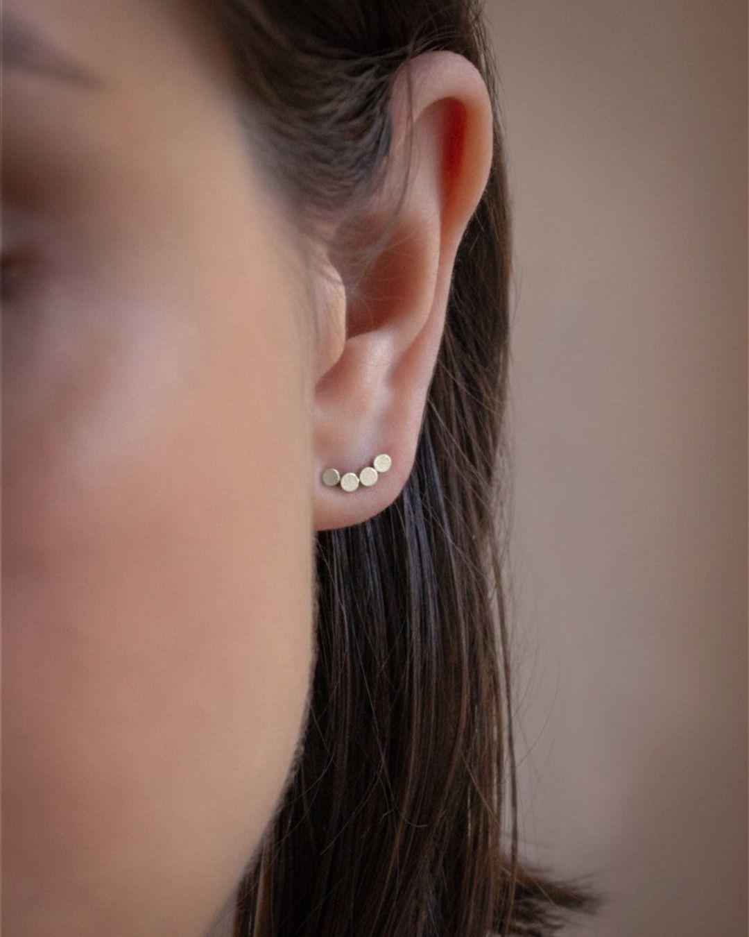Brinco Earcuff Bolinhas Prata 950