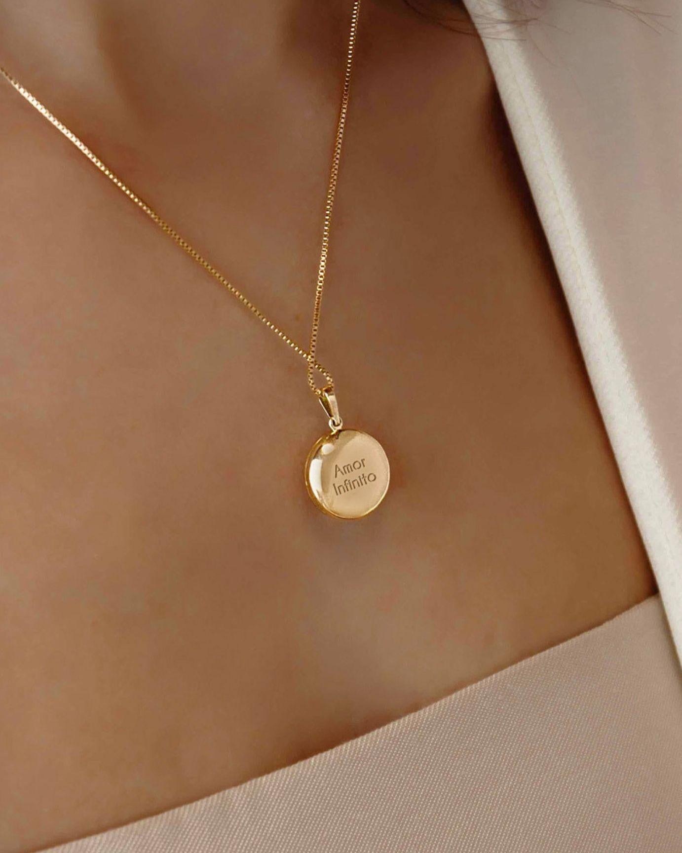 Pingente Relicário Redondo Estrela  Personalizado Ouro 18K