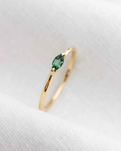 Anel Navete Memórias Daigo Personalizado Ouro 18K