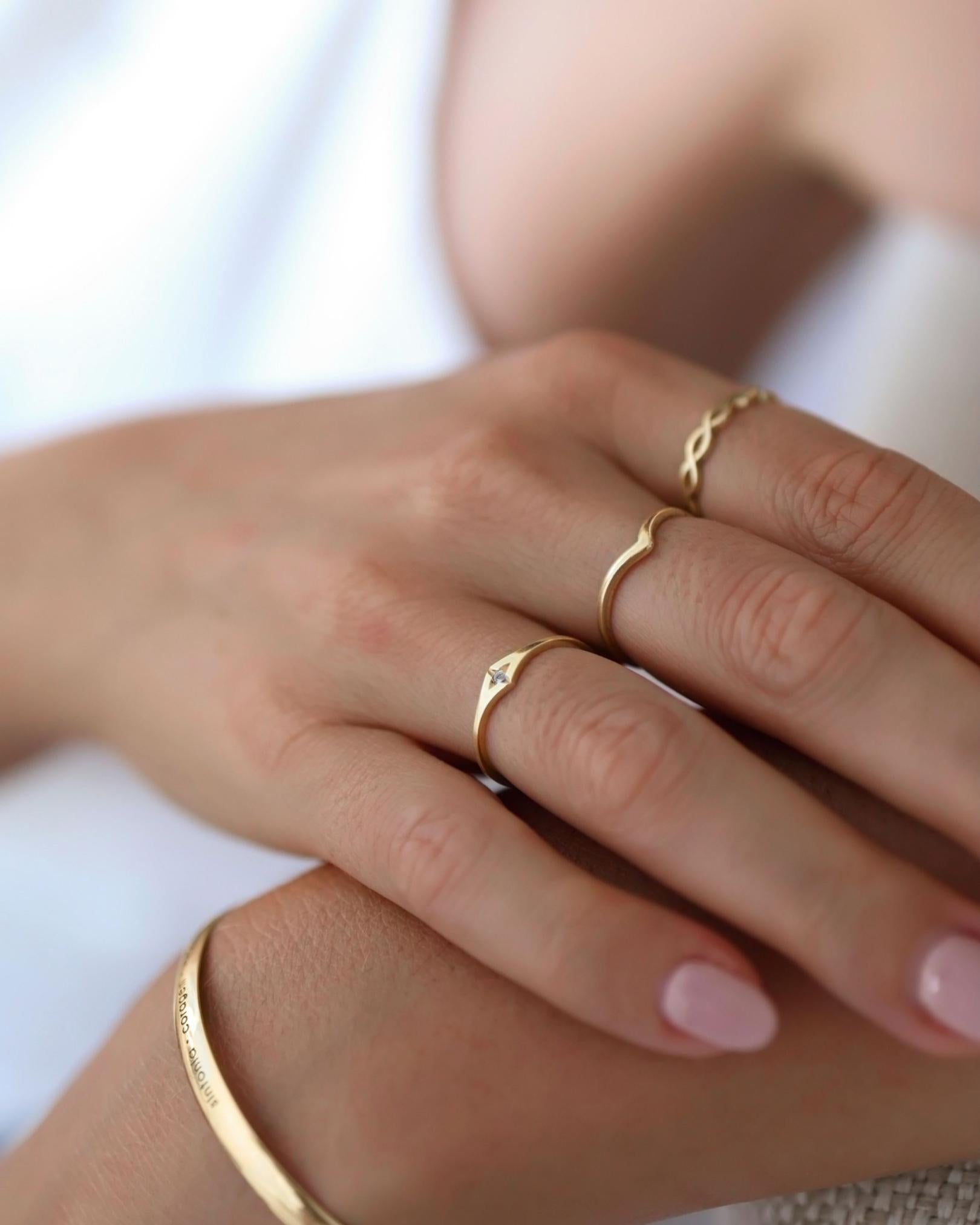 Anel Delicado Estrela Ouro 18K