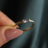 Anel Baguete Memórias Lili Personalizado Ouro 18K