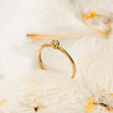 Anel Solitário Personalizado Ouro 18K Aro Delicado