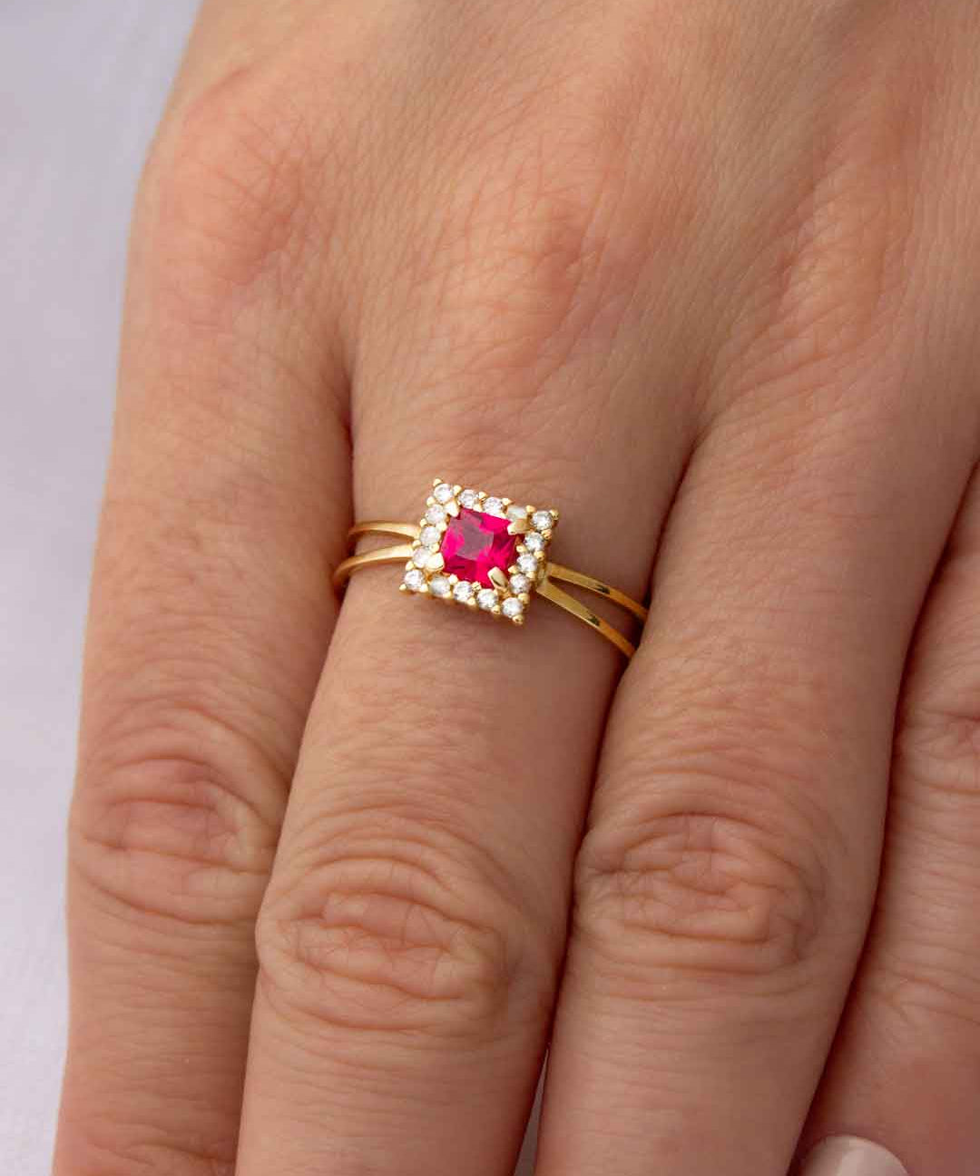 Anel Formatura Quadrado Aro Duplo Ouro 18K