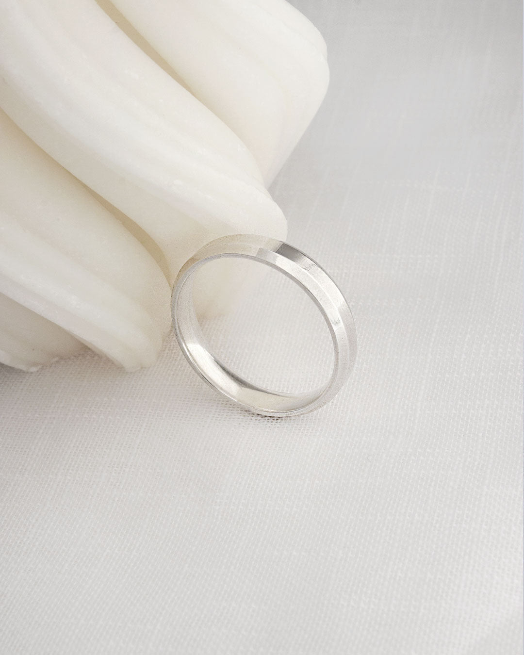 Aliança Namoro Prata 950 Chanfrada 4mm - Montezza Joias