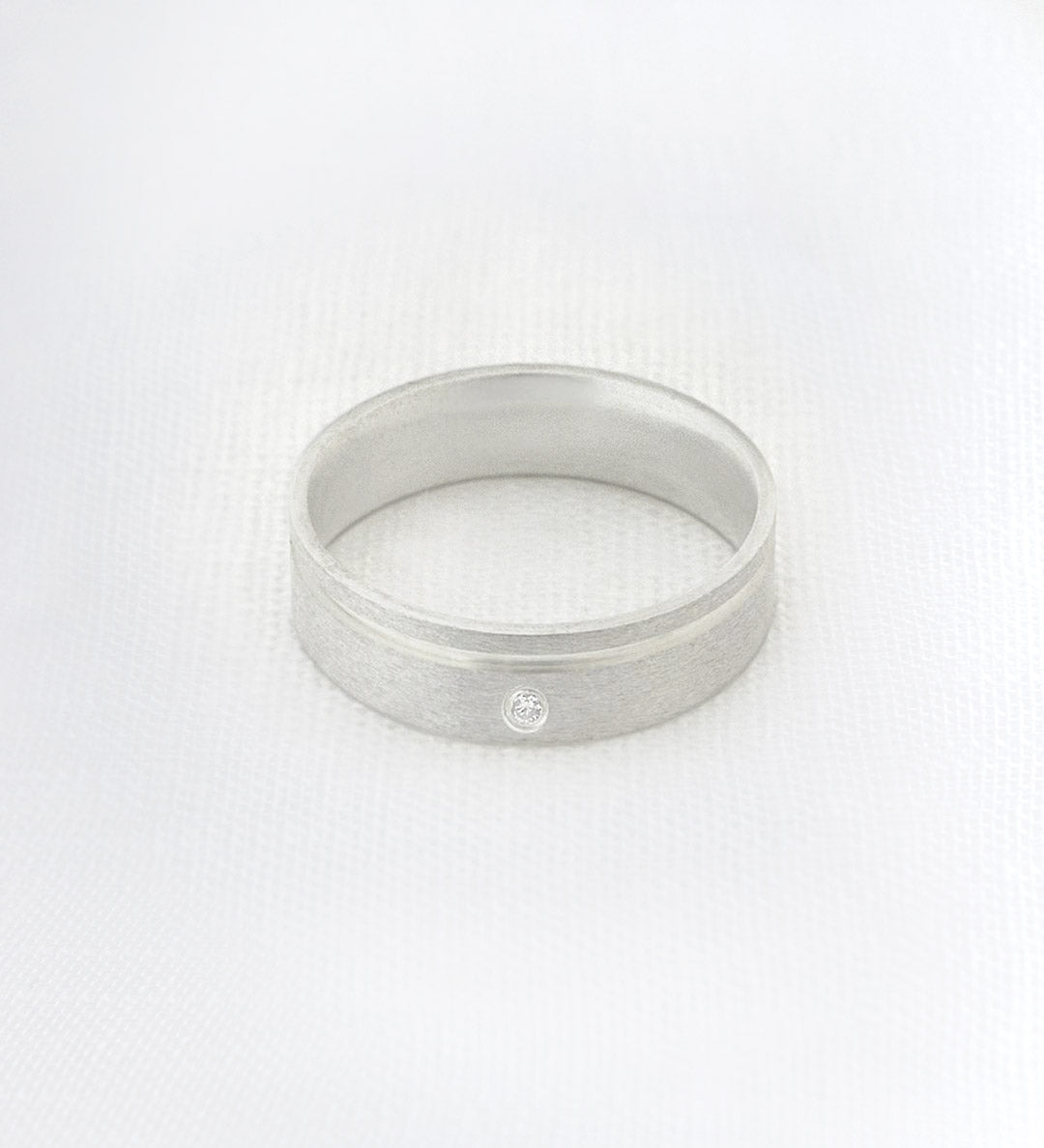 Aliança Namoro Prata 950 1 Zircônia Fosca Friso Lateral 6mm - Montezza Joias