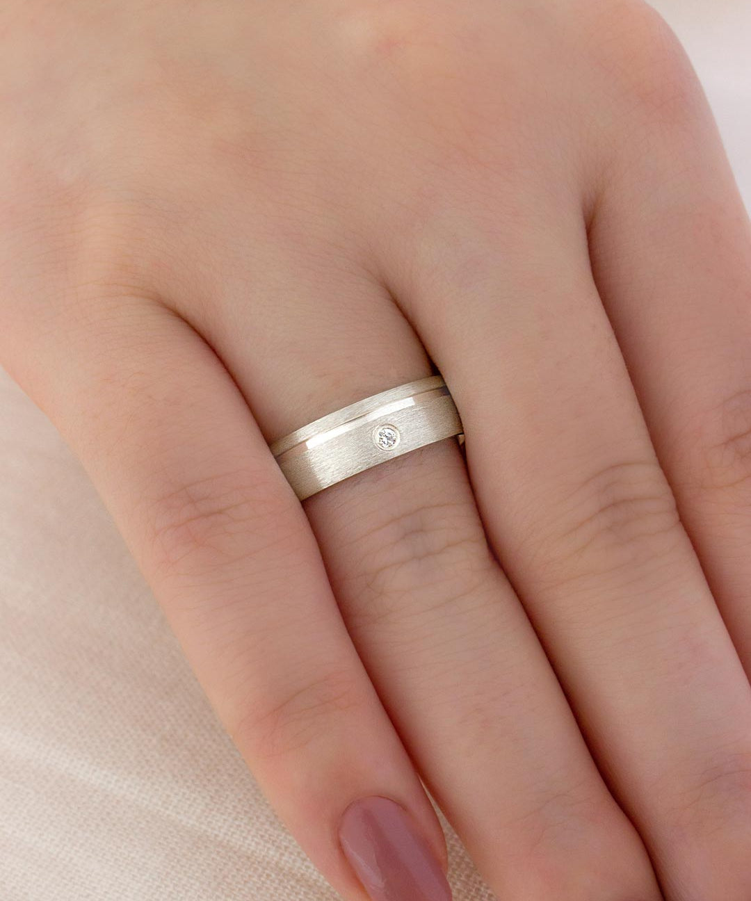 Aliança Namoro Prata 950 1 Zircônia Fosca Friso Lateral 6mm - Montezza Joias