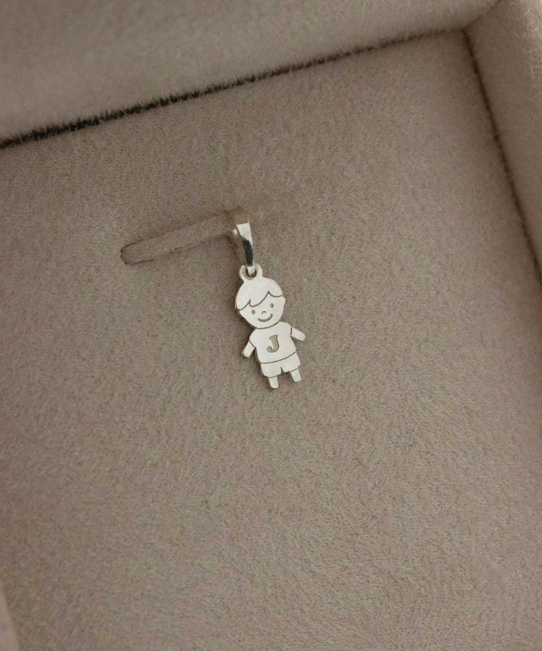 Pingente Personalizado Menino José Prata 950
