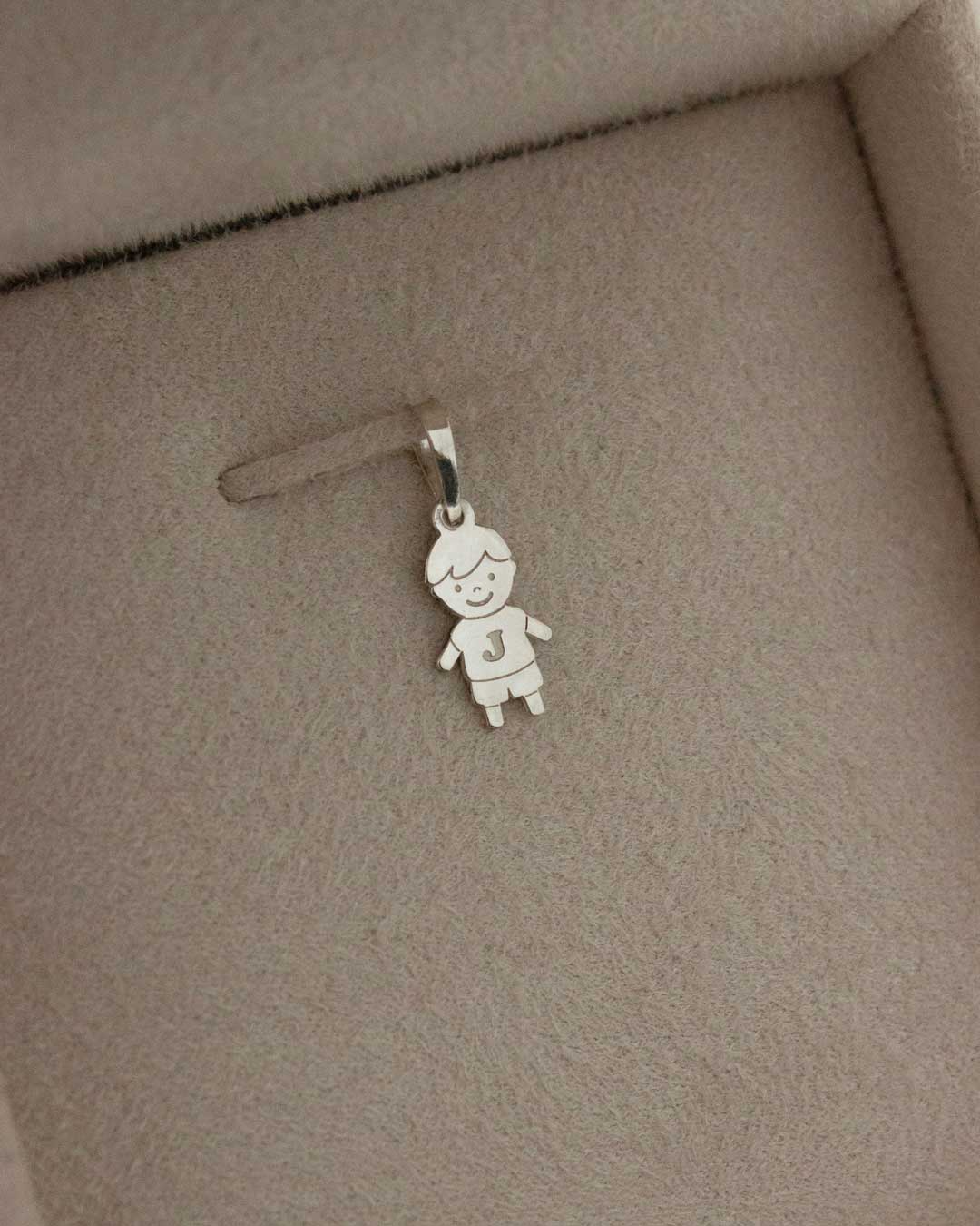 Pingente Personalizado Menino José Prata 950
