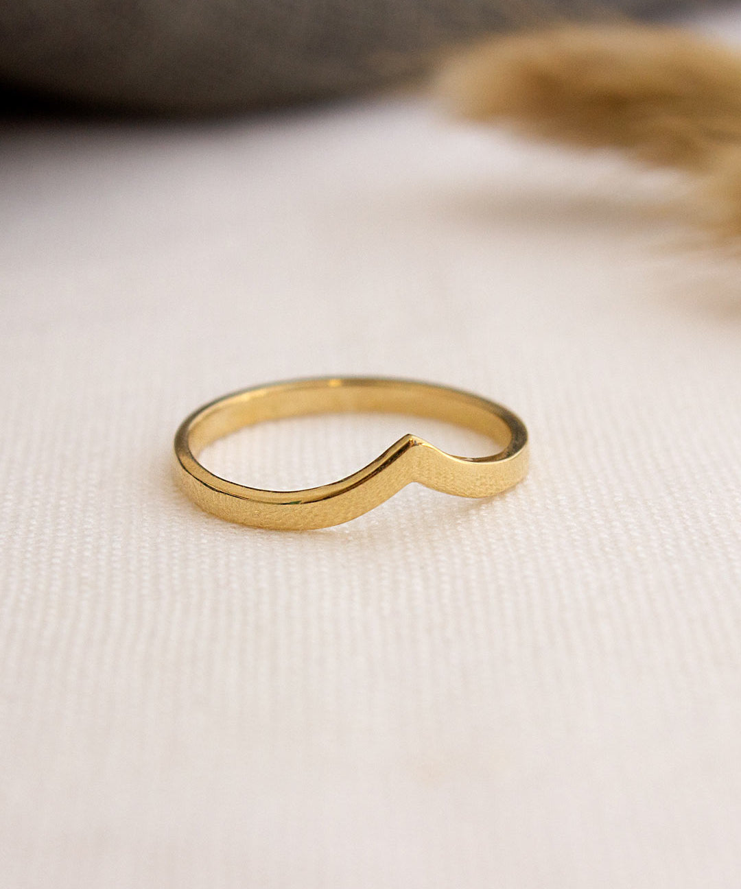 Anel Bico Liso Personalizado Ouro 18K - Montezza Joias