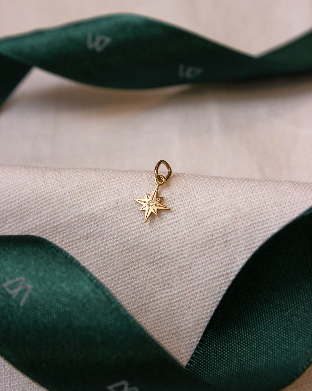 Pingente Mini Estrela Dalva Ouro 18K - Montezza Joias