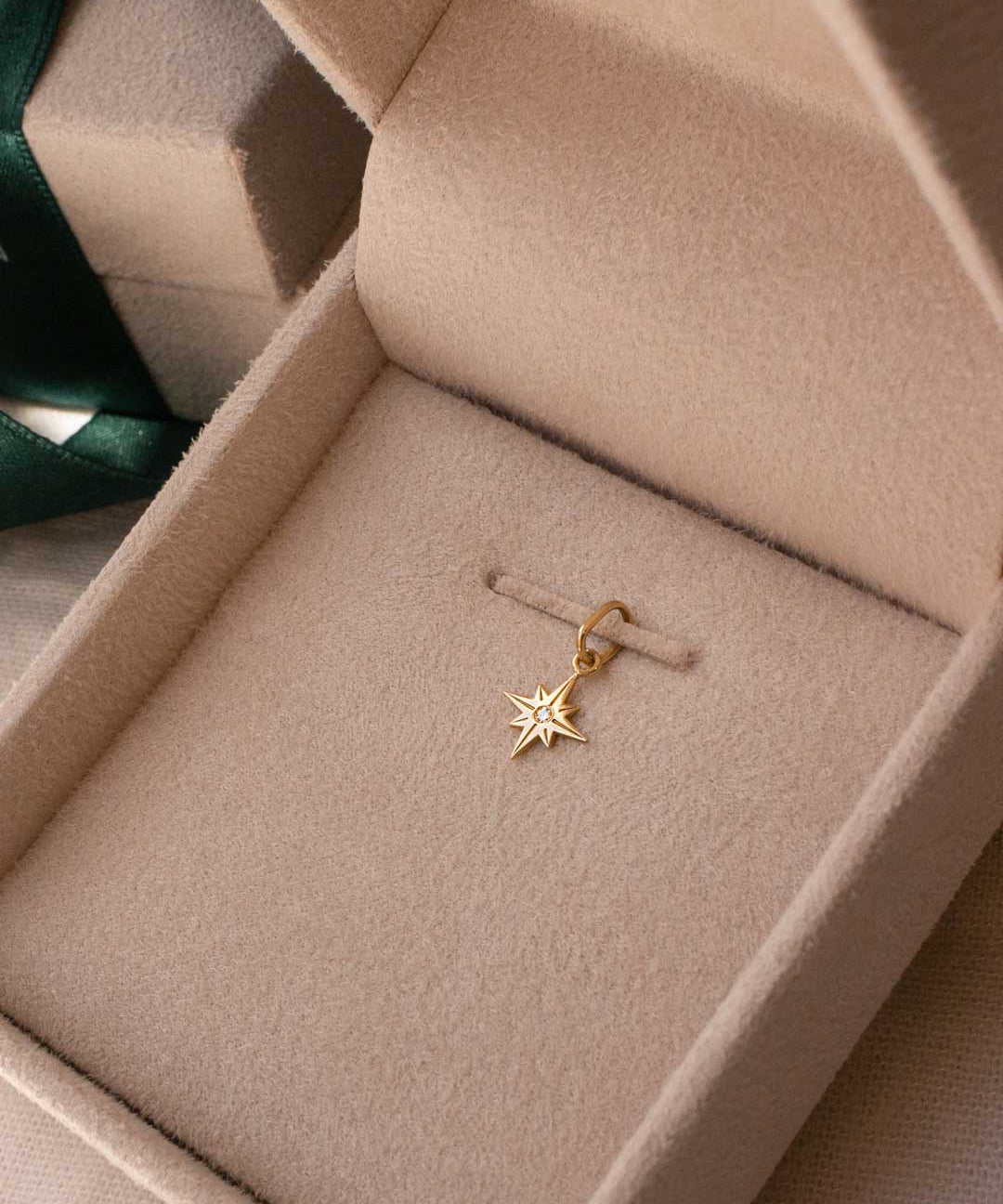 Pingente Mini Estrela Dalva Ouro 18K - Montezza Joias