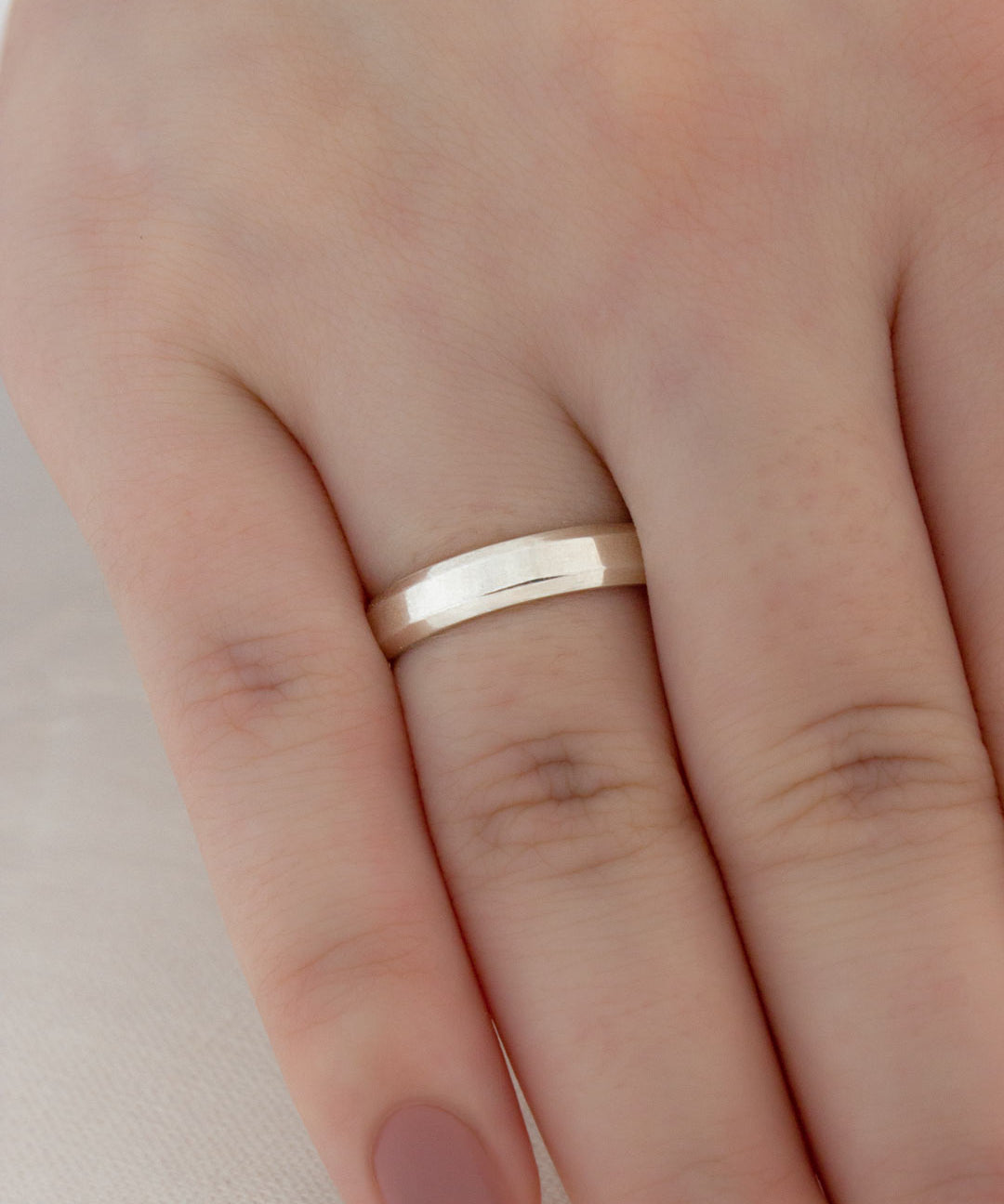 Aliança Namoro Prata 950 Chanfrada 4mm - Montezza Joias