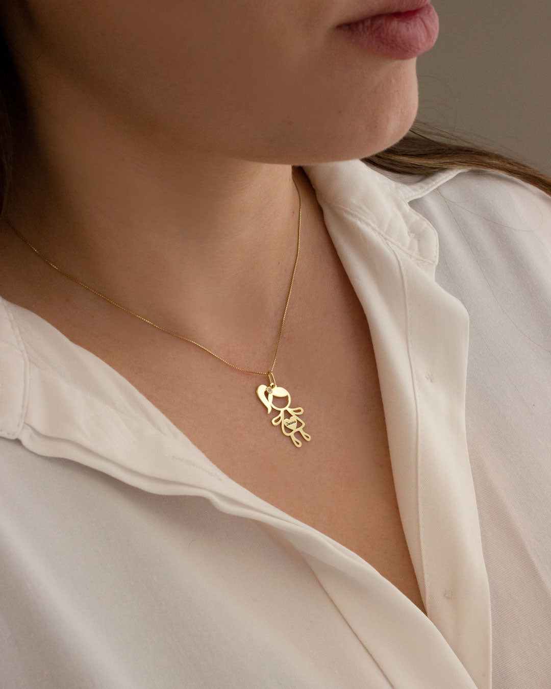 Pingente Personalizado Menina Helô Ouro 18K