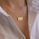 pingente em ouro com dois ou três filhos, menino ou menina, personalizado com nome, inicial e data de nascimento