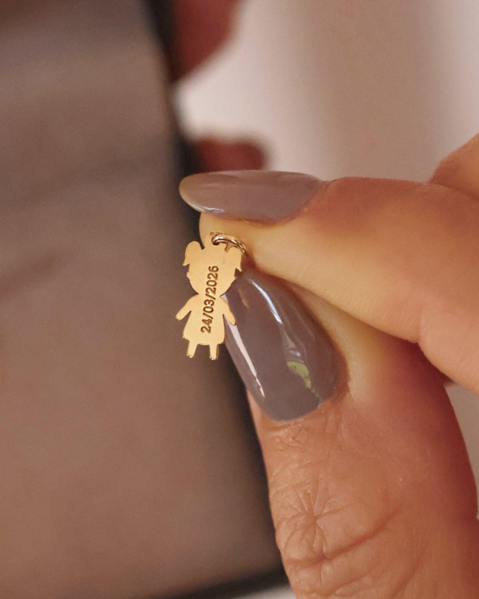 pingente menina ouro personalizado com nome data de nascimento modelos de cabelo