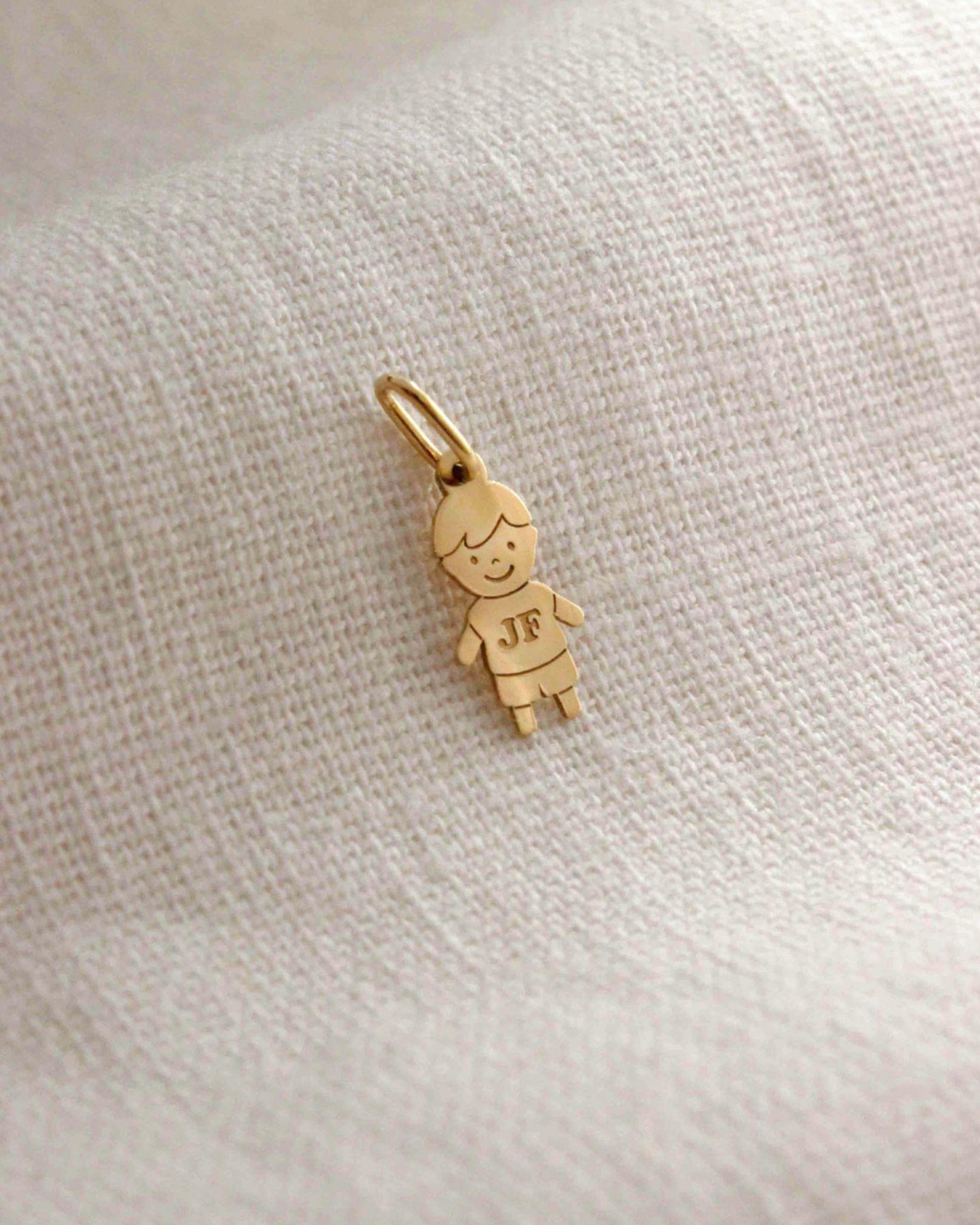 pingente ouro menino personalizado