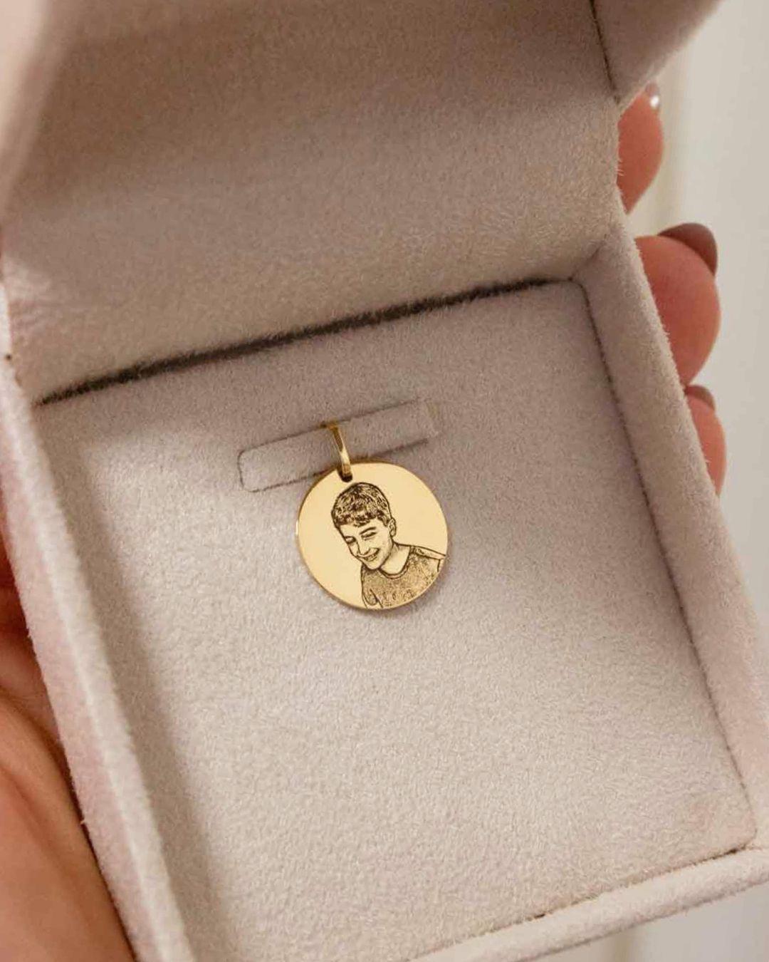Pingente Foto Personalizado Redondo Ouro 18K