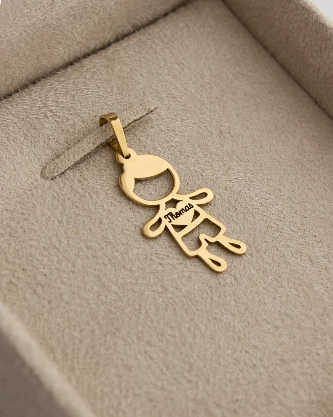 Pingente Personalizado Menino Thomas Ouro 18K
