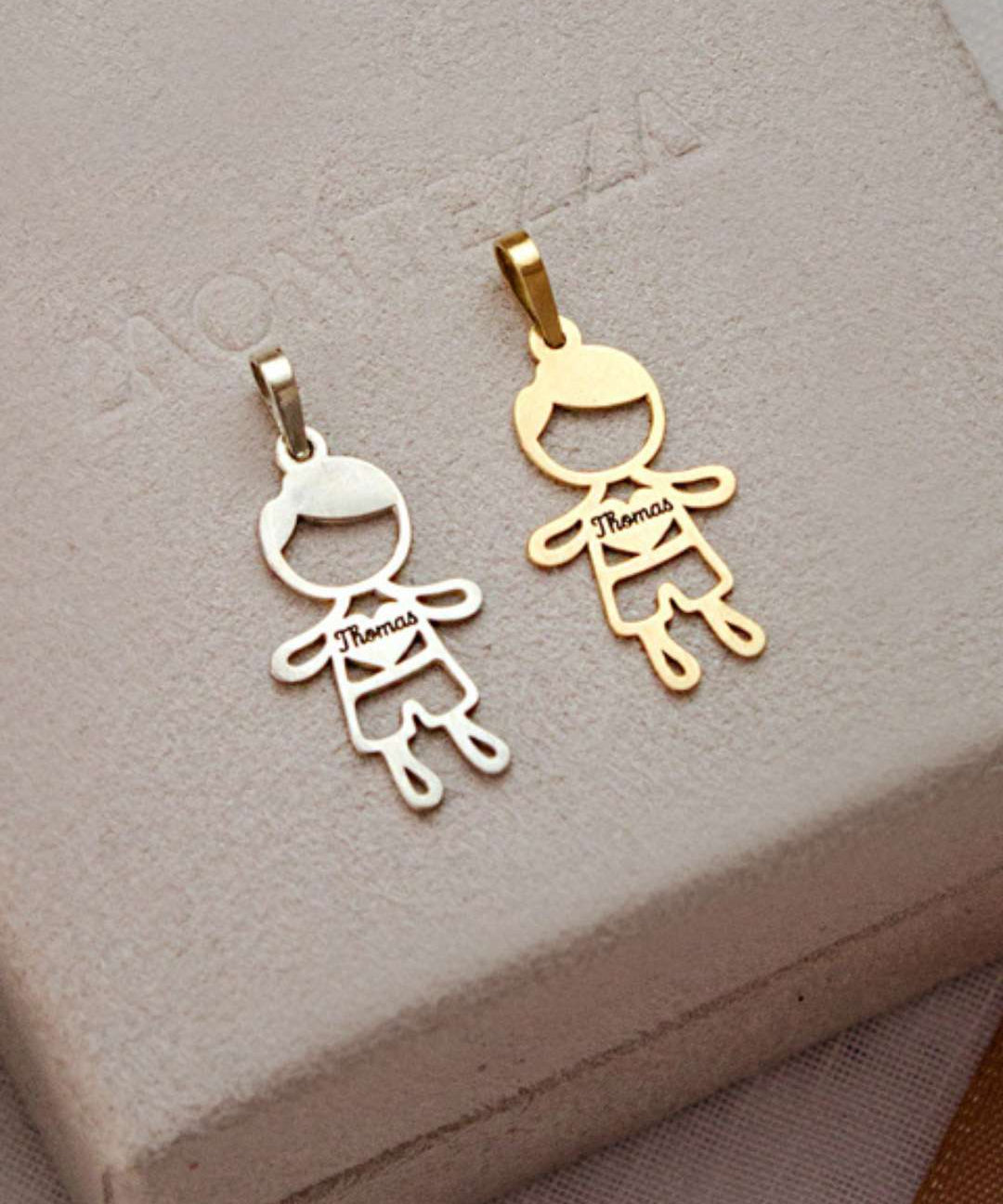 Pingente Personalizado Menino Thomas Ouro 18K