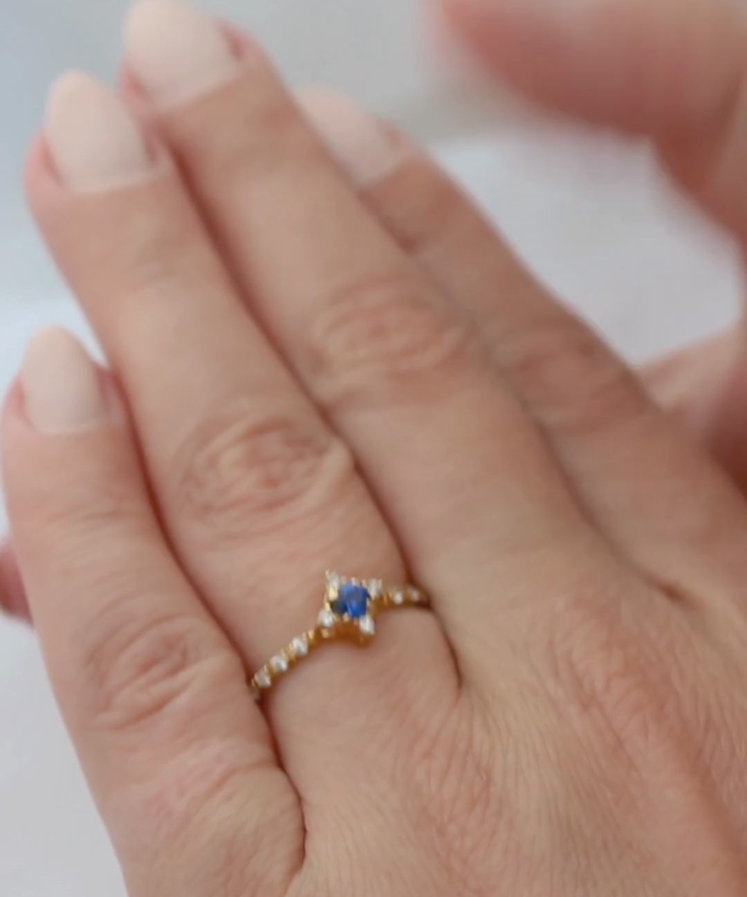 Anel Formatura Losango Aro Cravejado Ouro 18K