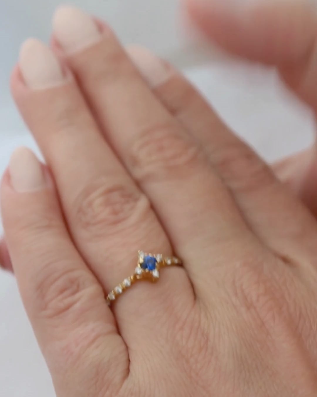 Anel Formatura Losango Aro Cravejado Ouro 18K