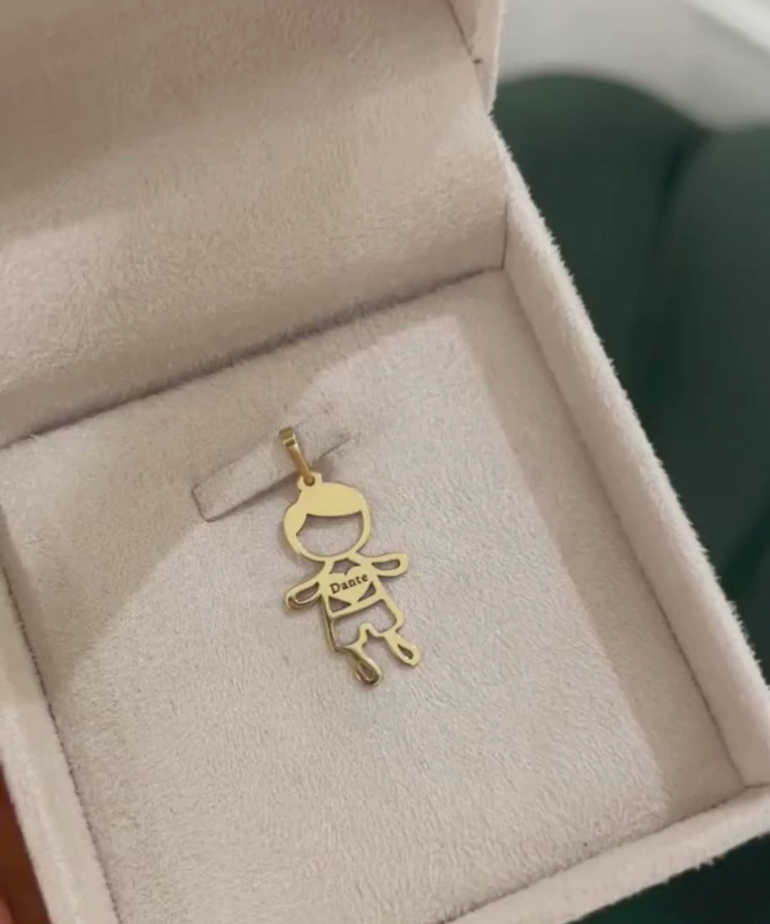 Pingente Personalizado Menino Thomas Ouro 18K